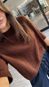 Acı Kahve Kısa Kol Marka Model Crop Kazak