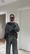 Antarasit Yaka Pul Detaylı Oversize Triko Kazak