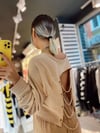 Bej Arka Zincir Detaylı Crop Sweat