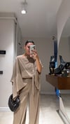 Bej Fular Detaylı Bluz Pantolon Takım