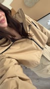 Bej Kapüşonlu Fermuarlı Crop Ceket 