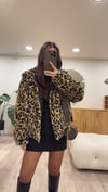 Bej Leopar Desen Fermuarlı Kürk 