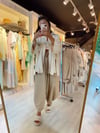 Bej Rengi Yanları Yırtmaçlı Oversize Gömlek