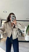 Bej Zarf Cepli Crop Ceket