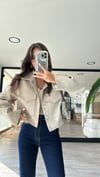 Bej Zarf Cepli Crop Ceket