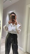 Beyaz Arka Tül Detaylı Oversize Gömlek 