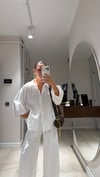 Beyaz Balon Kol Detaylı Düğmeli Gömlek