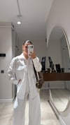 Beyaz Çift Cepli Oversize Gömlek 