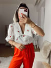 Beyaz Gül İşlemeli Bebe Yaka Gömlek