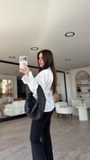 Beyaz Kruvaze Yaka Kuşaklı Marka Model Gömlek