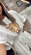 Beyaz Leopar İşlemeli Tshirt 