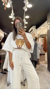 Beyaz Leopar İşlemeli Tshirt 