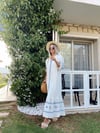 Beyaz Mavi Etnik İşlemeli Kuşaklı Elbise 