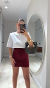 Beyaz Omuz Vatkalı Tshirt 