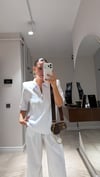 Beyaz Polo Yaka Ön Fermuarlı Vatkalı Tshirt 