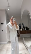Beyaz Sırt Dekolteli Oversize Gömlek 
