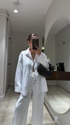 Beyaz Yan Yırtmaçlı Poplin Kumaş Gömlek 