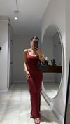 Bordo Askılı Yan Yırtmaçlı Dilvin Elbise 