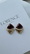 Bordo Gold Üçgen Dolgulu Küpe