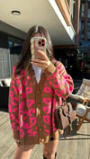 Camel Neon Pembe Desenli Düğmeli Hırka