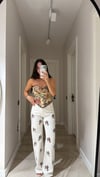 Ekru Çiçek İşlemeli Bol Paça Jean