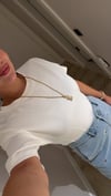 Ekru Dikiş Detaylı Crop Tişört