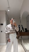 Ekru Ekose Detaylı Pelerinli Crop Gömlek