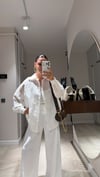 Ekru İnce Çizgili Düğmeli Gömlek