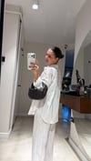 Ekru Kendinden Çizgili Oversize Düğmeli Gömlek 
