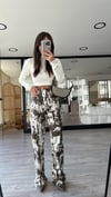 Ekru Leopar Kesik Baskılı Marka Model Straight Fit Jean