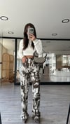 Ekru Leopar Kesik Baskılı Marka Model Straight Fit Jean