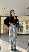 Ekru Siyah Zebra Desen Marka Model Straight Fit Jean