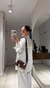 Ekru V Yaka Jakarlı Oversize Gömlek