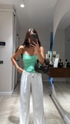 Fıstık Yeşili Beyaz Dikişli Arka Lastikli Bluz