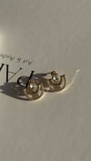 Gold Silver Taş Yarım Oval Küpe