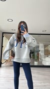 Gri Arka Gömlek Detaylı Şardonlu Sweat 