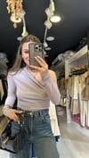 Gri Drapeli Düşük Omuzlu Tül Bluz