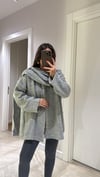 Gri Düğmeli Atkılı Oversize Kazak 