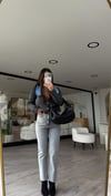 Gri Marka Model Kesik Paça Mom Jean