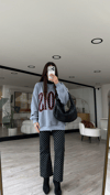 Gri Yazı Detaylı Puantiyeli Sweatshirt