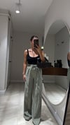 Haki Beli Lastikli Ön Dikiş Detaylı Bol Pantolon 