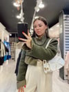 Haki Renk Gömlek Detaylı Crop Sweat