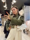 Haki Renk Gömlek Detaylı Crop Sweat