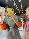 Haki Turuncu Geçişli Kesik Sweat