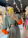 Haki Turuncu Geçişli Kesik Sweat