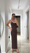 Kahve Beyaz Biyeli Marka Model Yırtmaçlı Midi Boy Elbise