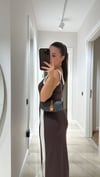 Kahve Beyaz Biyeli Marka Model Yırtmaçlı Midi Boy Elbise