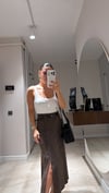 Kahve Dikiş Detaylı Kemerli Midi Boy Etek