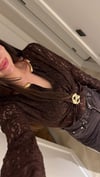 Kahve Gold Aksesuar Detaylı Dantelli Bluz