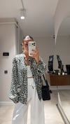 Krem Leopar Desen Saten Bomber Ceket 